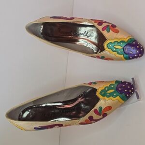 Vintage 1980's Margaret Jerrold Leather Pumps Gold-Multi Artsy Deco